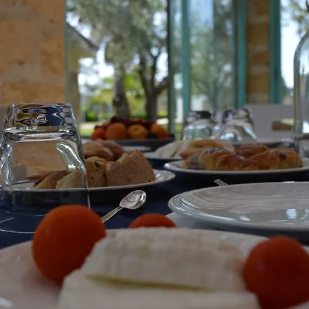 Usciglio Oda ve Kahvaltı Sanarica