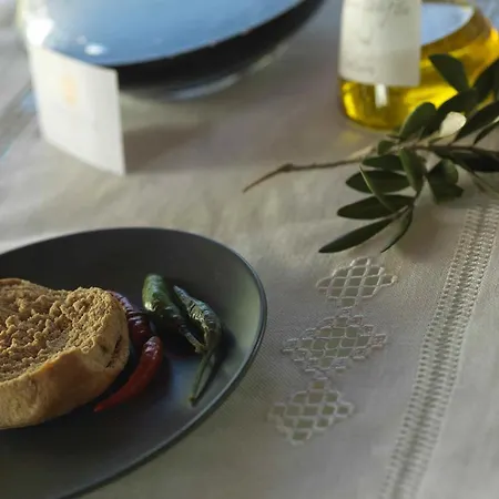 Oda ve Kahvaltı Usciglio