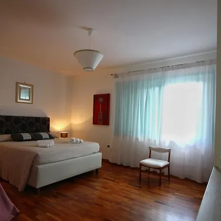 Oda ve Kahvaltı Usciglio