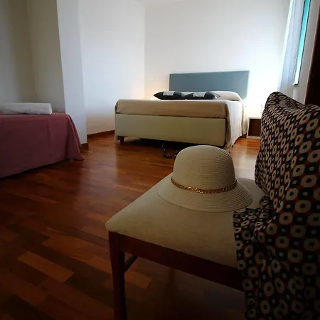 Bed & Breakfast B&B Usciglio 5*